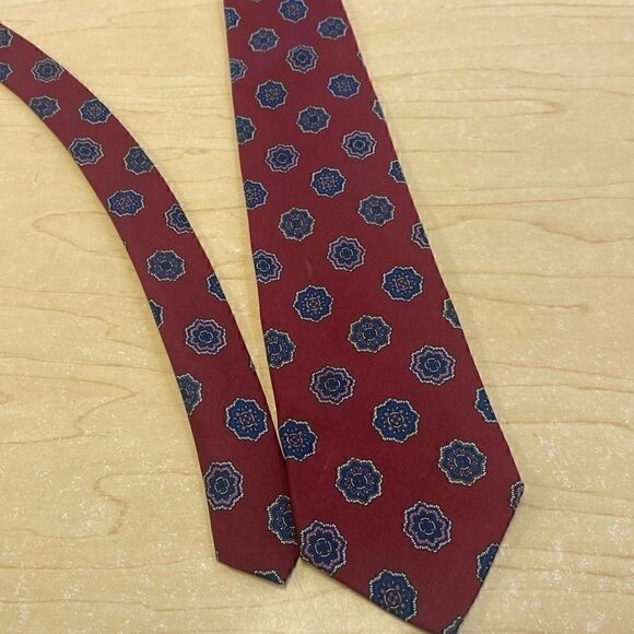 D-7 GANT tie - Picture 1 of 3